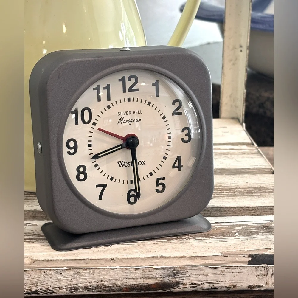 Vintage Westclox Metal Alarm Clock. Wind Up | Gray | 4.75x4 | EUC | Industrial